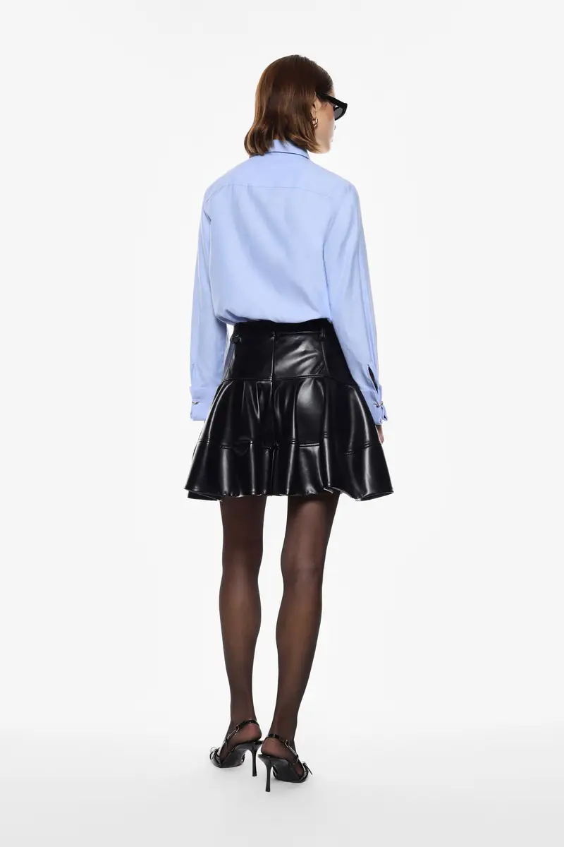 Gonna corta svasata in similpelle Nero miniatura 3