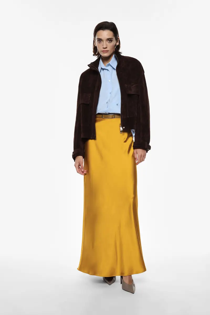 Gonna lunga a vita alta effetto satinato Ocra miniatura 3