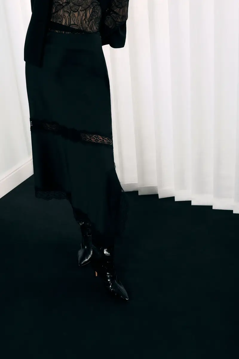 Gonna lunga asimmetrica con bordo in pizzo Nero miniatura 4