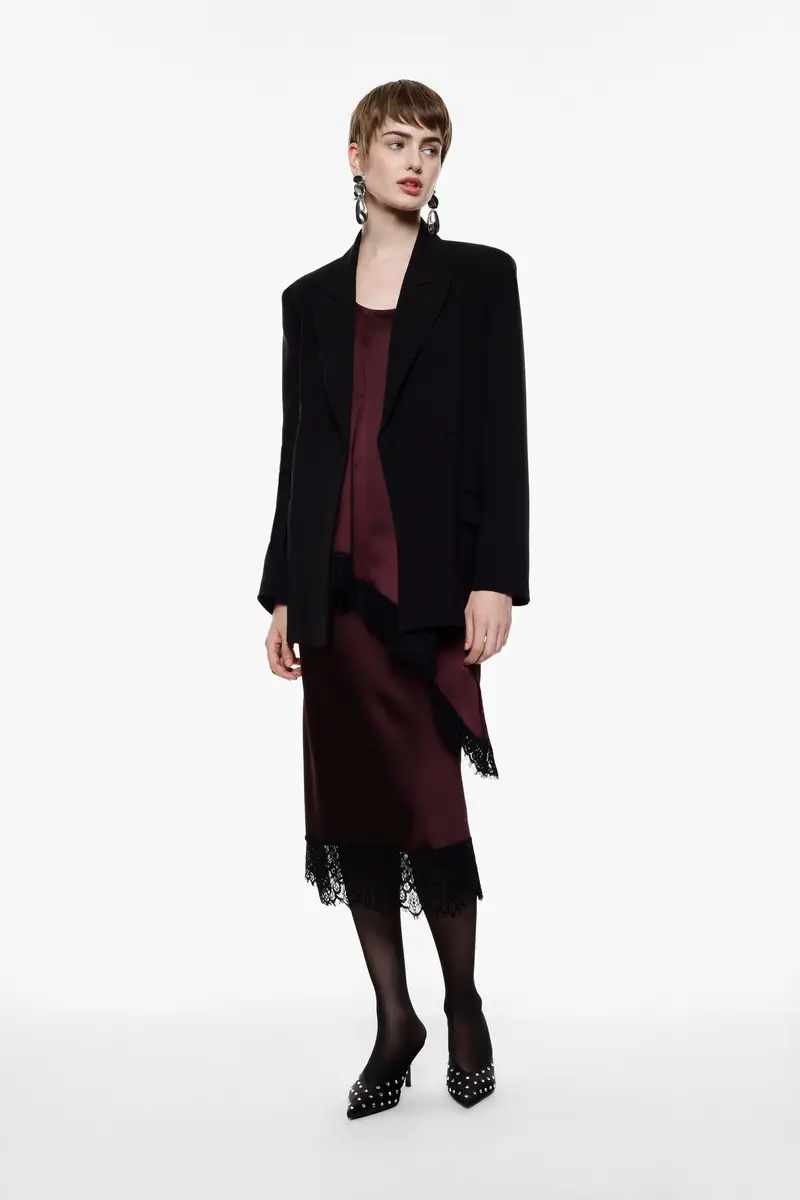 Gonna midi con bordo in pizzo e taglio dritto Prugna miniatura 2