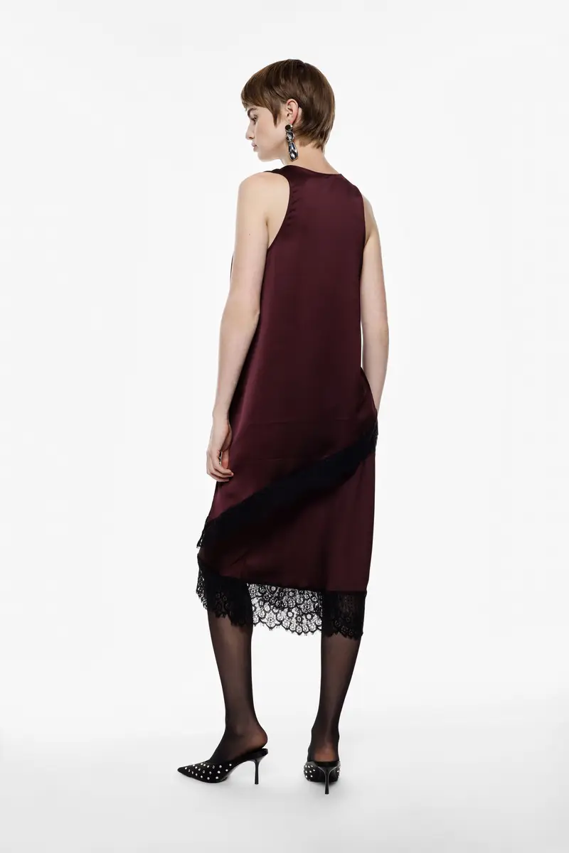 Gonna midi con bordo in pizzo e taglio dritto Prugna miniatura 3