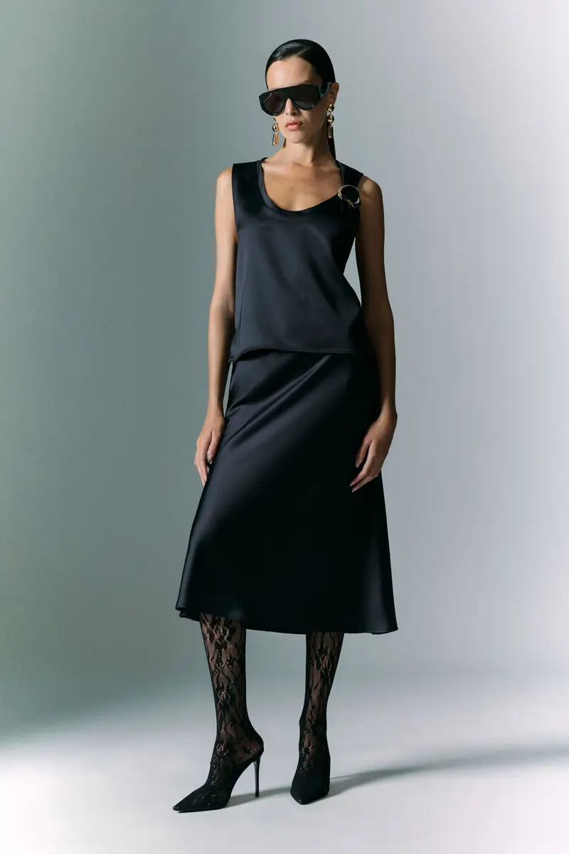 Gonna midi svasata tinta unita con vita media Nero miniatura 3