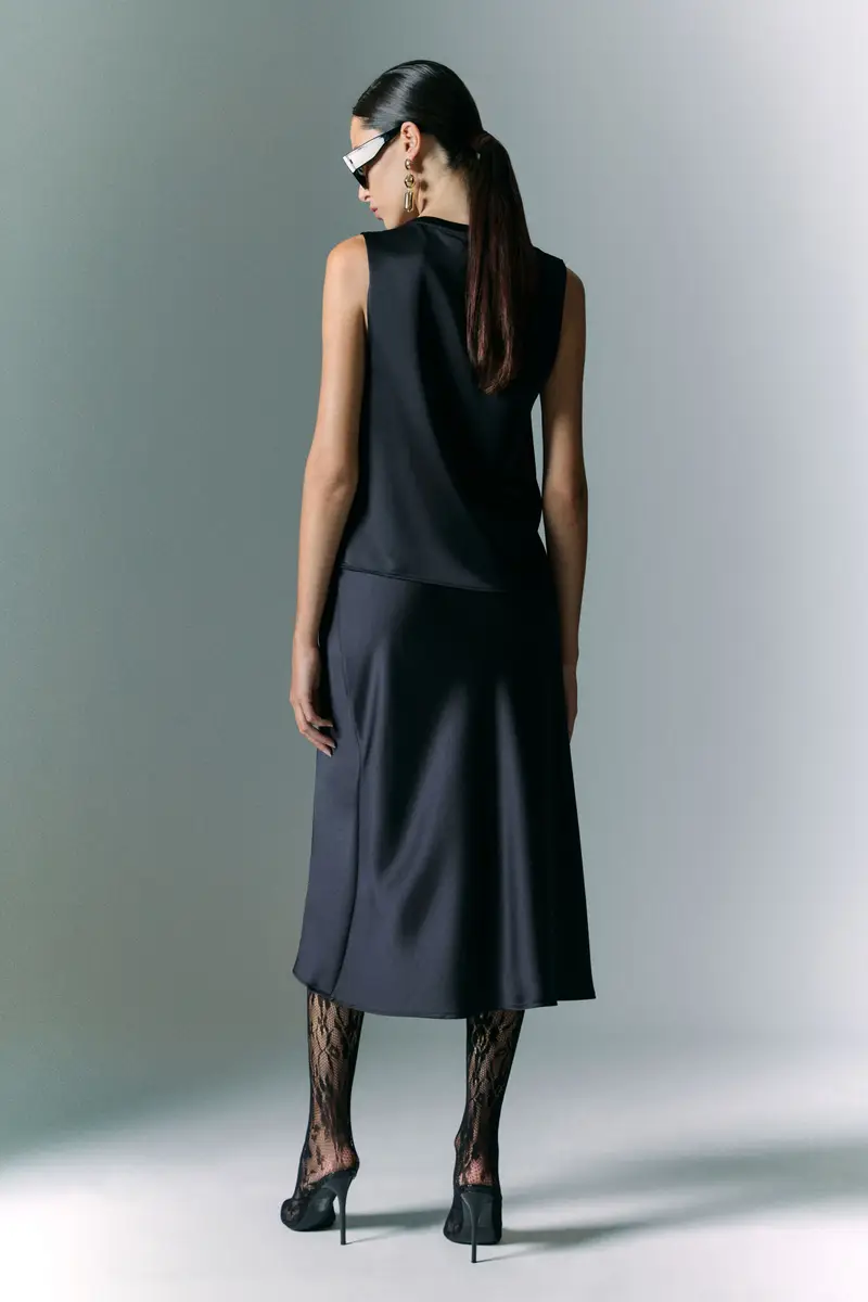 Gonna midi svasata tinta unita con vita media Nero miniatura 4