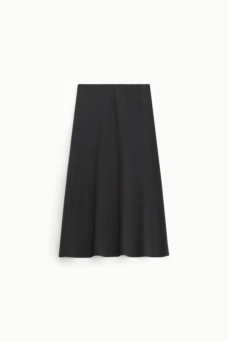 Gonna midi svasata tinta unita con vita media Nero