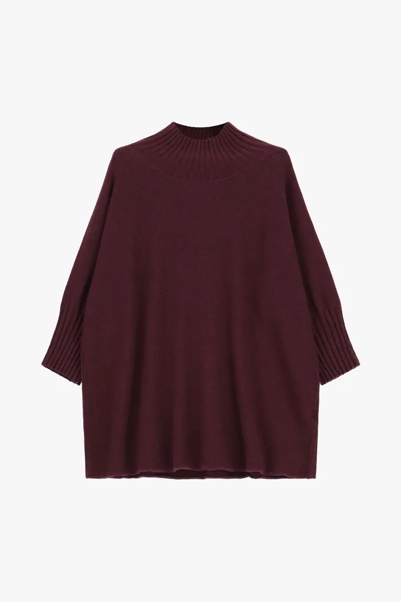 Maglione oversize collo alto manica tre quarti Prugna
