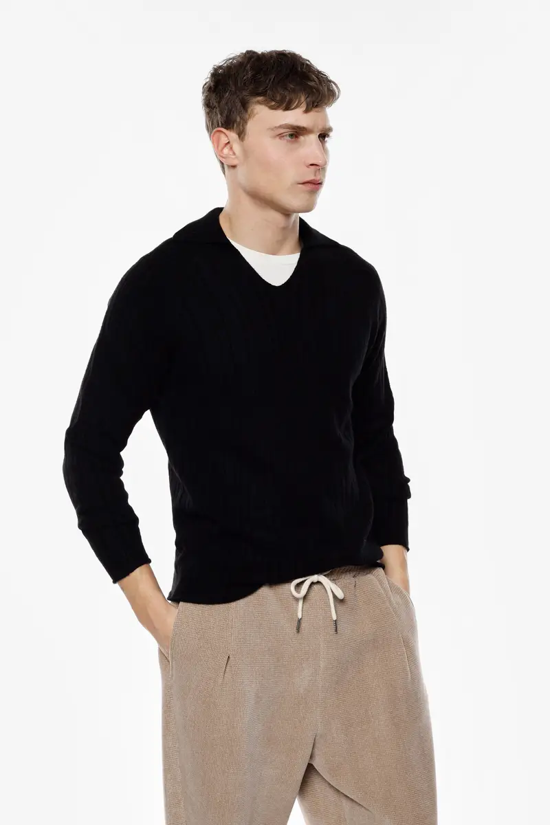 Maglione pullover uomo scollo v e collo aperto Nero miniatura 4