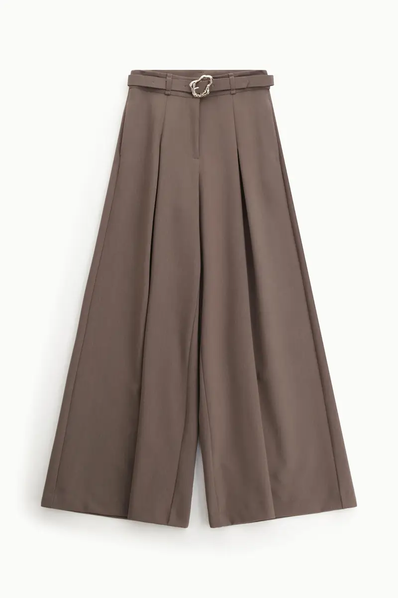 Pantaloni ampi a vita alta con cintura decorativa Fango