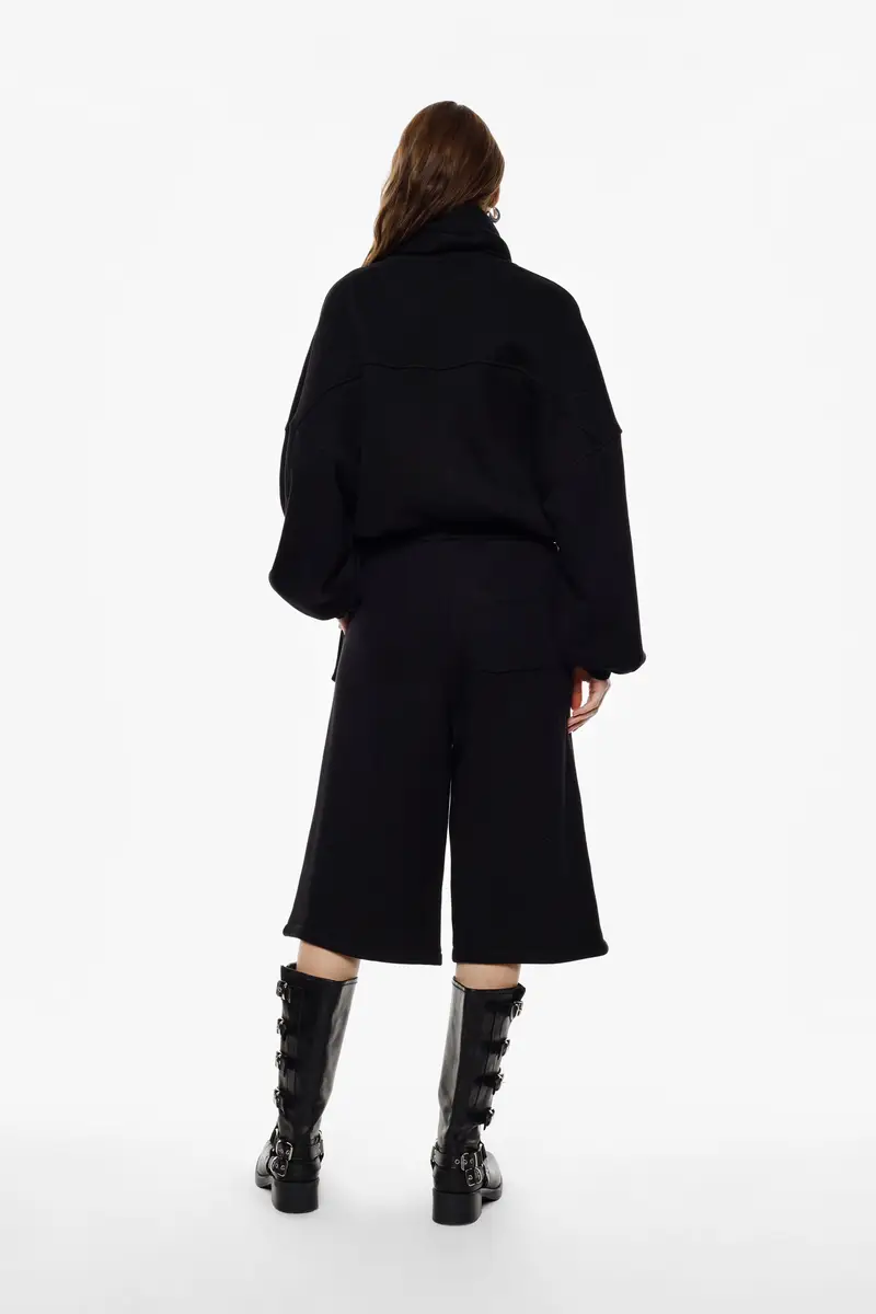 Pantaloni cropped ampi con coulisse e tasche Nero miniatura 3