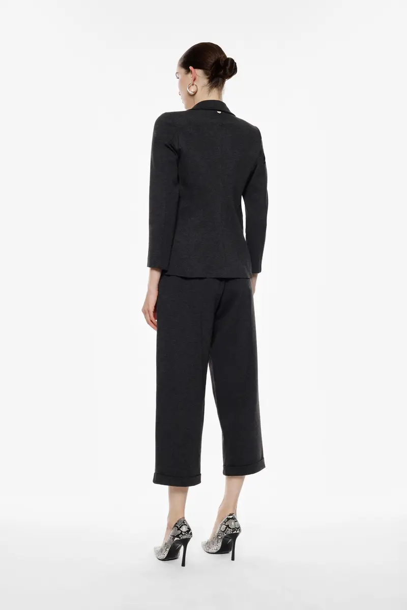 Pantaloni cropped con tasche applicate e risvolto Antracite miniatura 3