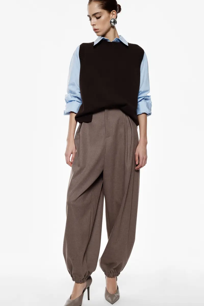 Pantaloni palazzo ampi pince fondo elastico Taupe miniatura 2