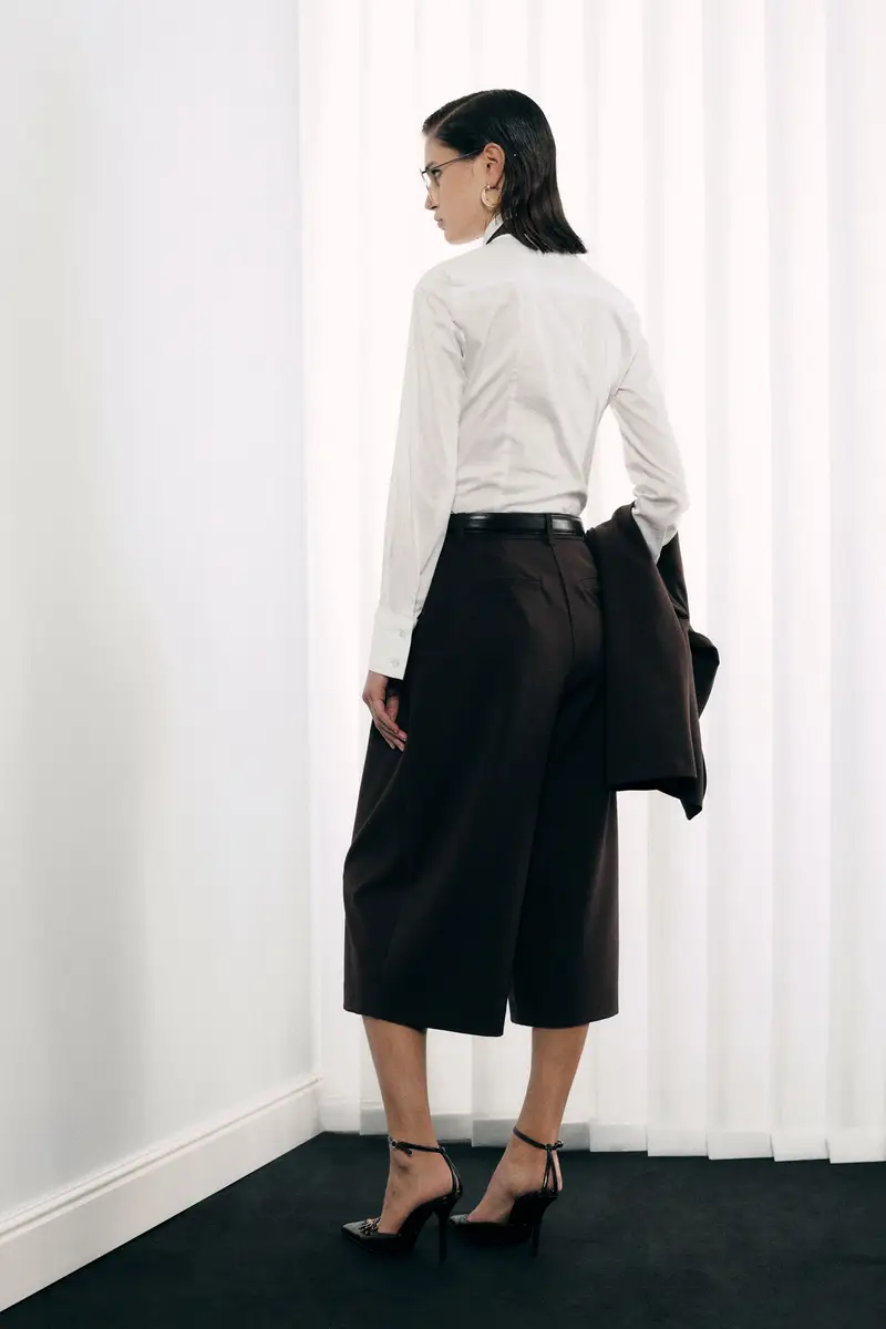 Shorts a vita alta con pinces e lunghezza al ginocchio Nocciola melange miniatura 3