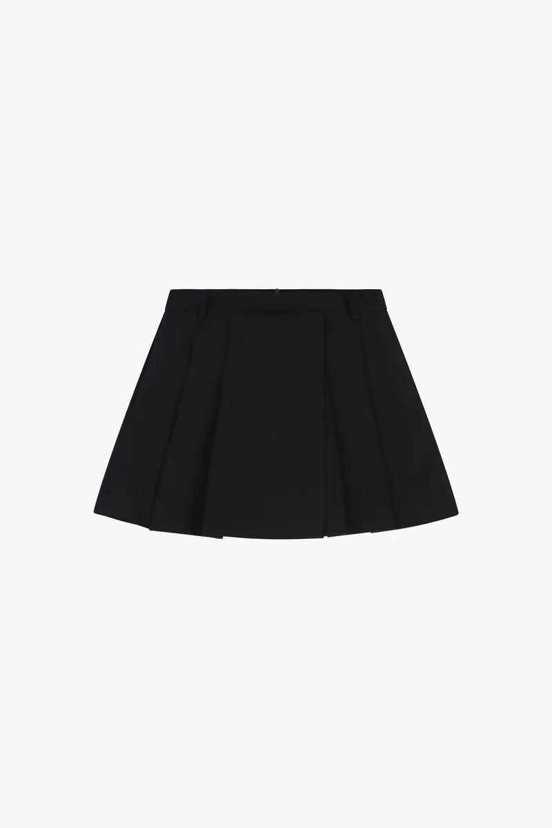 Shorts con pieghe e cintura a passanti Nero