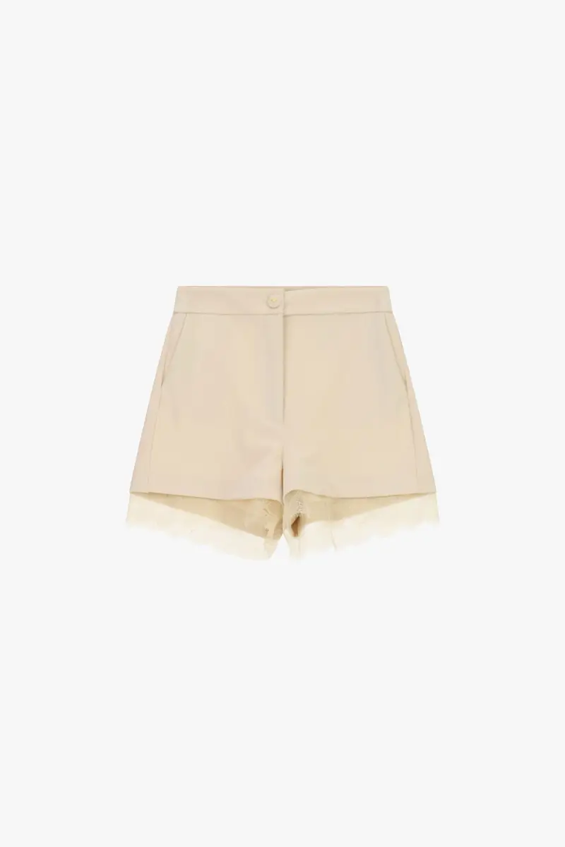 Shorts regular fit con dettagli in pizzo e chiusura a bottone Gesso