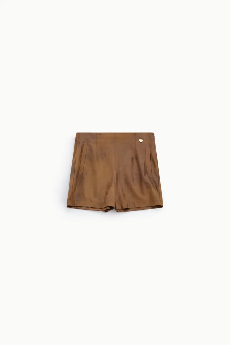 Shorts regular-fit finitura effetto pelle con tasca Moro