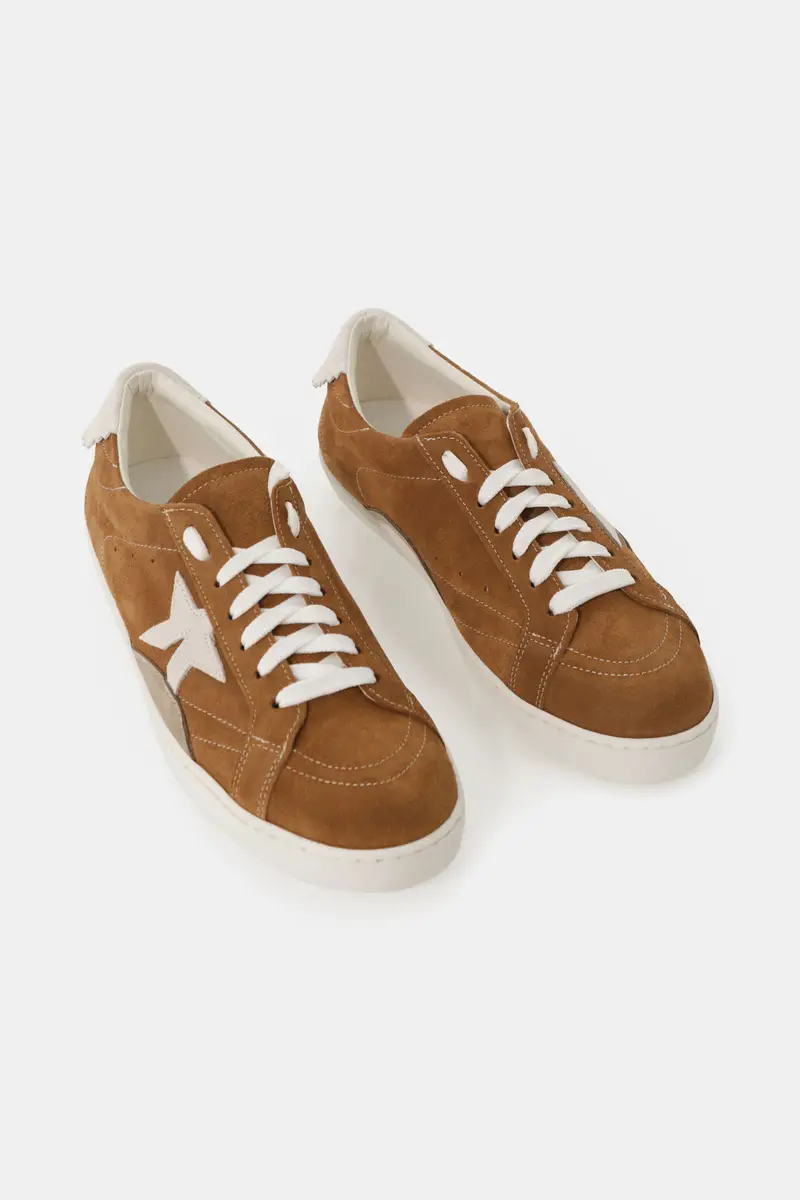 Sneakers con stella laterale e suola piatta Cammello miniatura 2