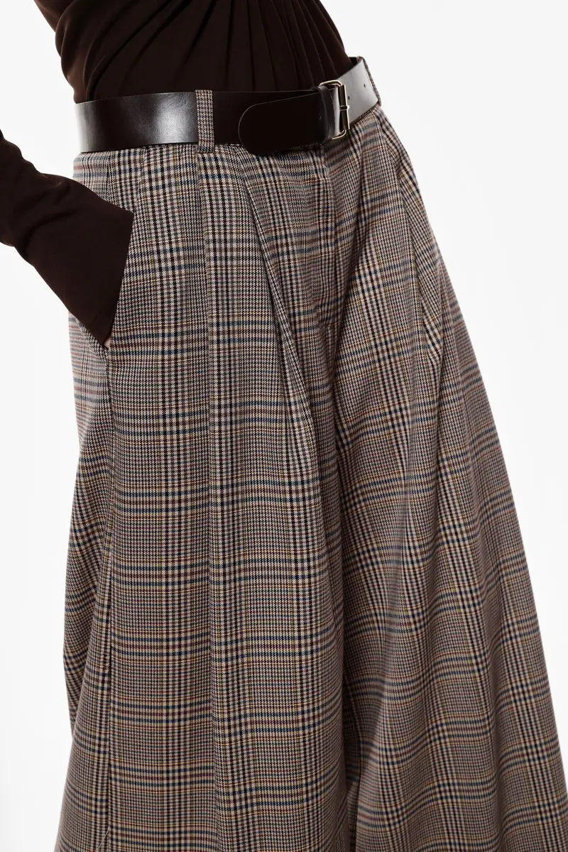 Sweater con scollo a v profondo e dettaglio anello Beige miniatura 4