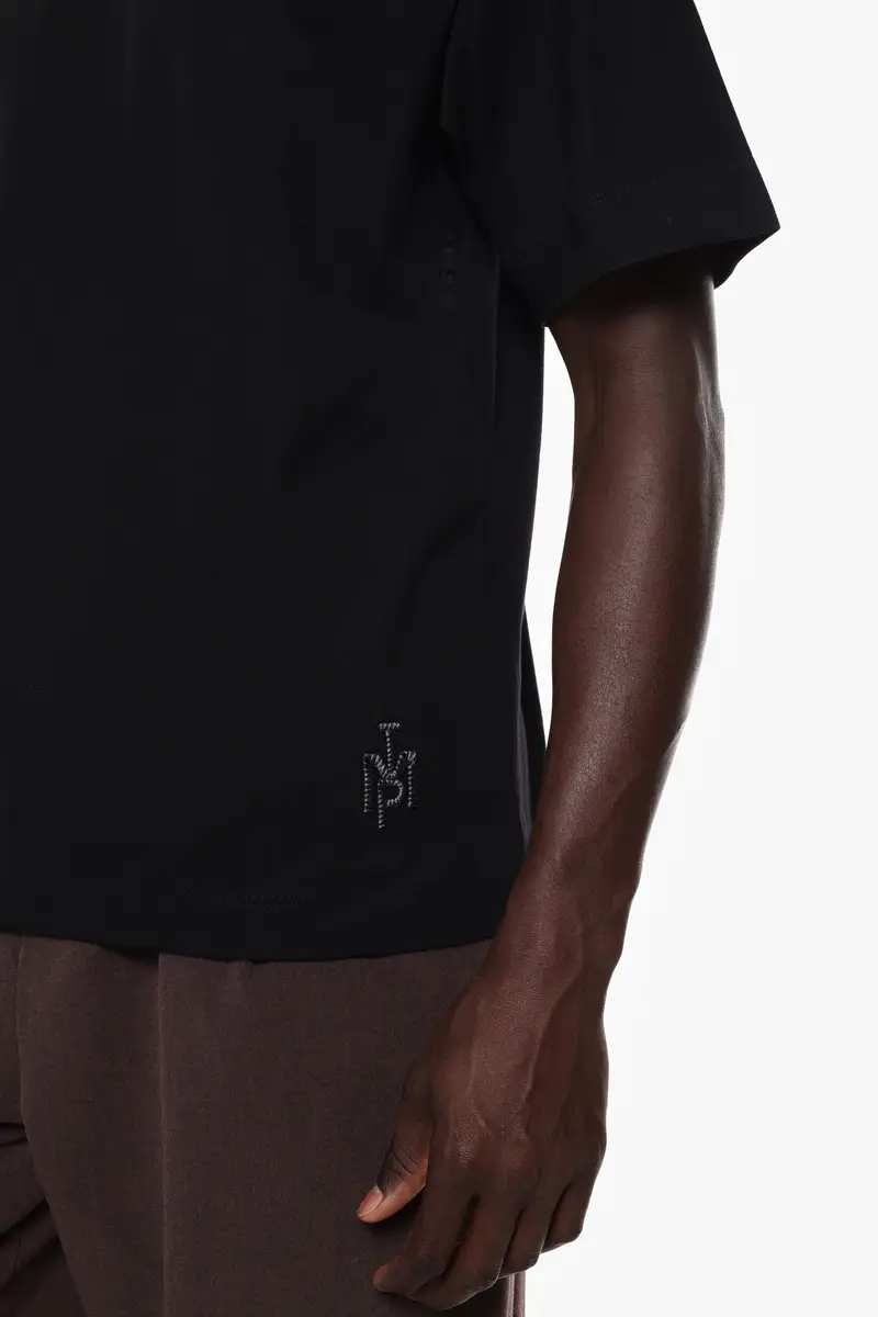 T-shirt a maniche corte colore unico Nero miniatura 4