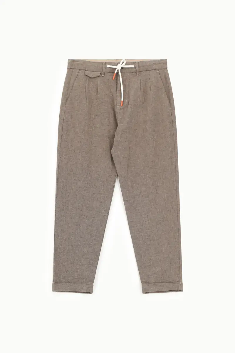 Trousers chino-fit con coulisse e risvolto Fango