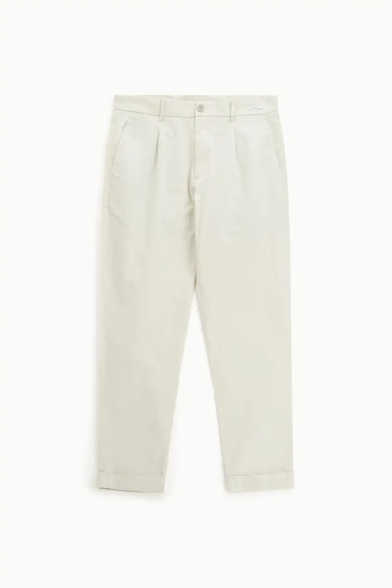 Trousers chino-fit pinces lunghezza regolare Beige