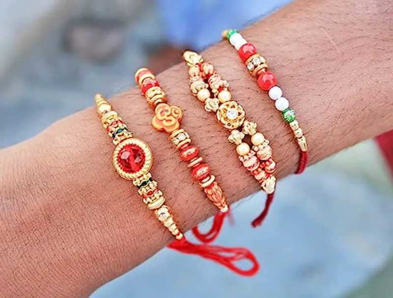IMTRA FASHION Set Rakhi Con Filo A Mano Per Bhaiya E Bhabhi Con Roli Chawal miniatura 3