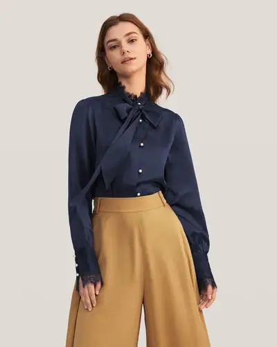 Camicetta MIM in pizzo e seta con fiocco rimovibile EURBlu