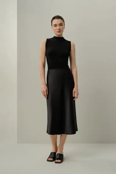 Gonna Lussuosa in Seta Taglio Sbieco | Lavabile, Silhouette Fluida EURNero