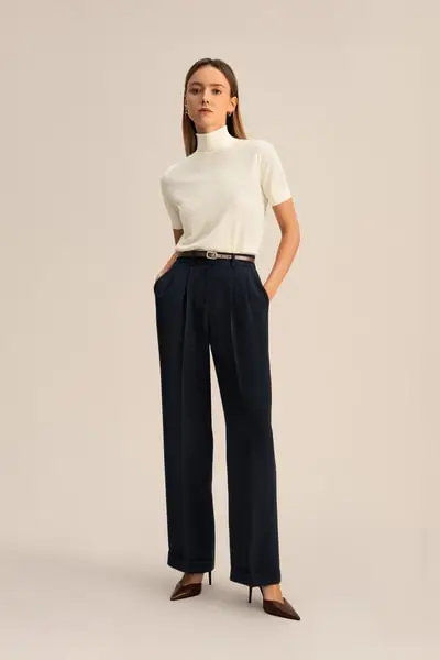 Intramontabili pantaloni a gamba larga in seta con pieghe EURBlu Notte