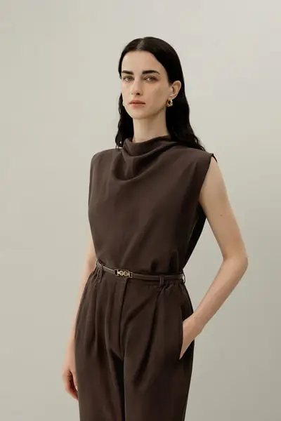 Lussuoso Top Senza Maniche Silk Habotai con Colletto alla Coreana EURCaramello