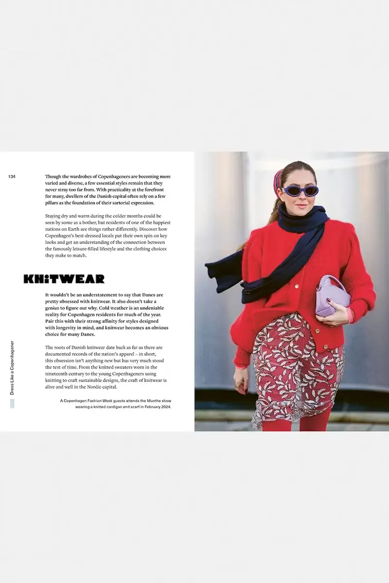 home & lifestyle libro Little Book of Copenhagen Style by Glenys Jonhson, English colore blu miniatura 3