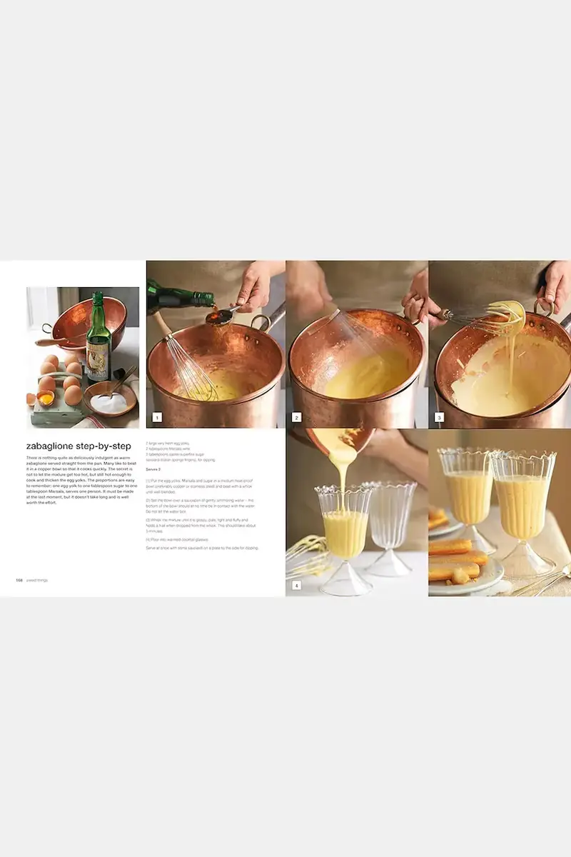 home & lifestyle libro The Italian Kitchen by Maxine Clark, English colore blu miniatura 4