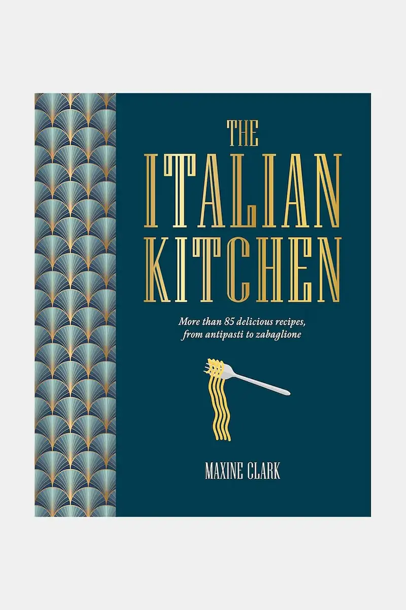home & lifestyle libro The Italian Kitchen by Maxine Clark, English colore blu