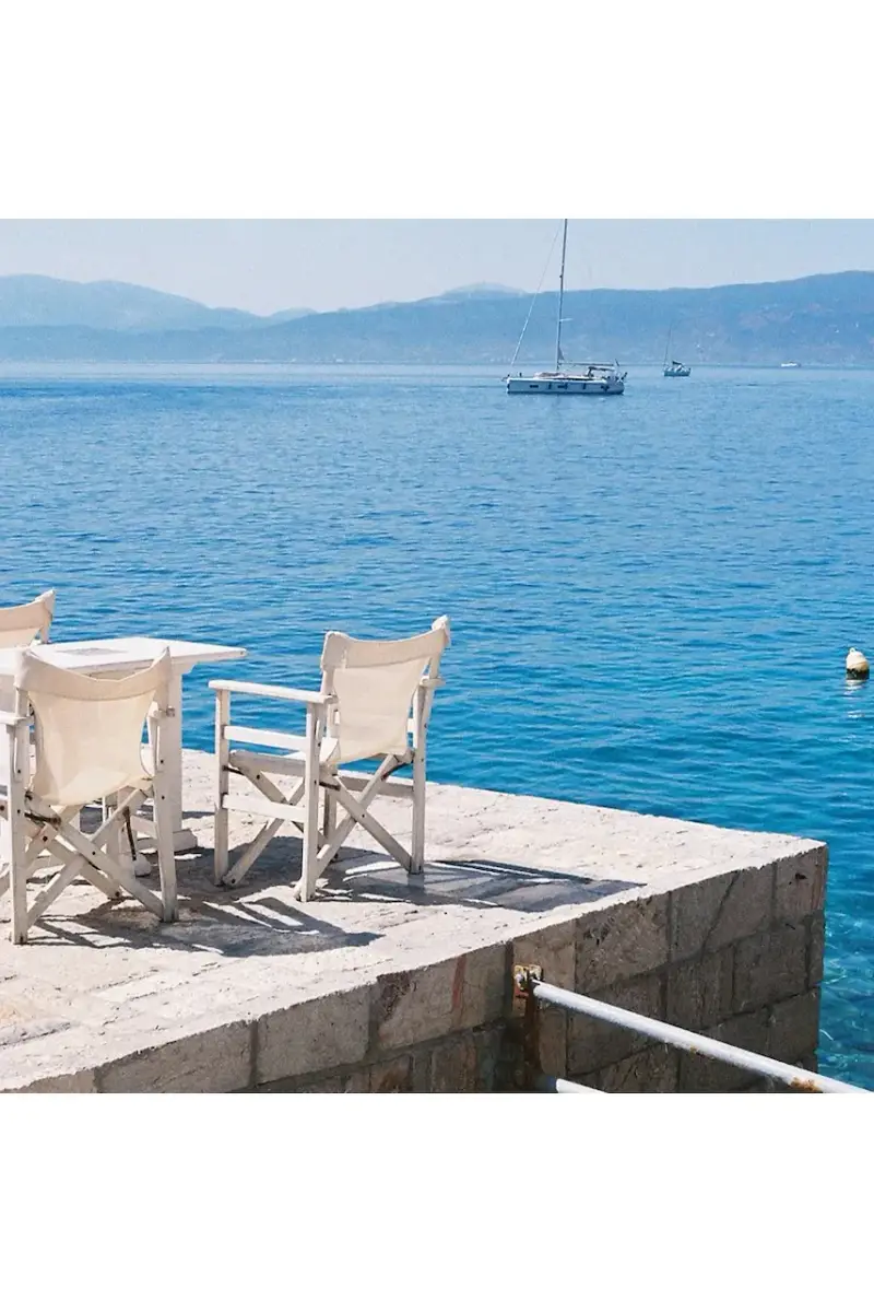 libro A Week Abroad Athens, English colore turchese miniatura 3