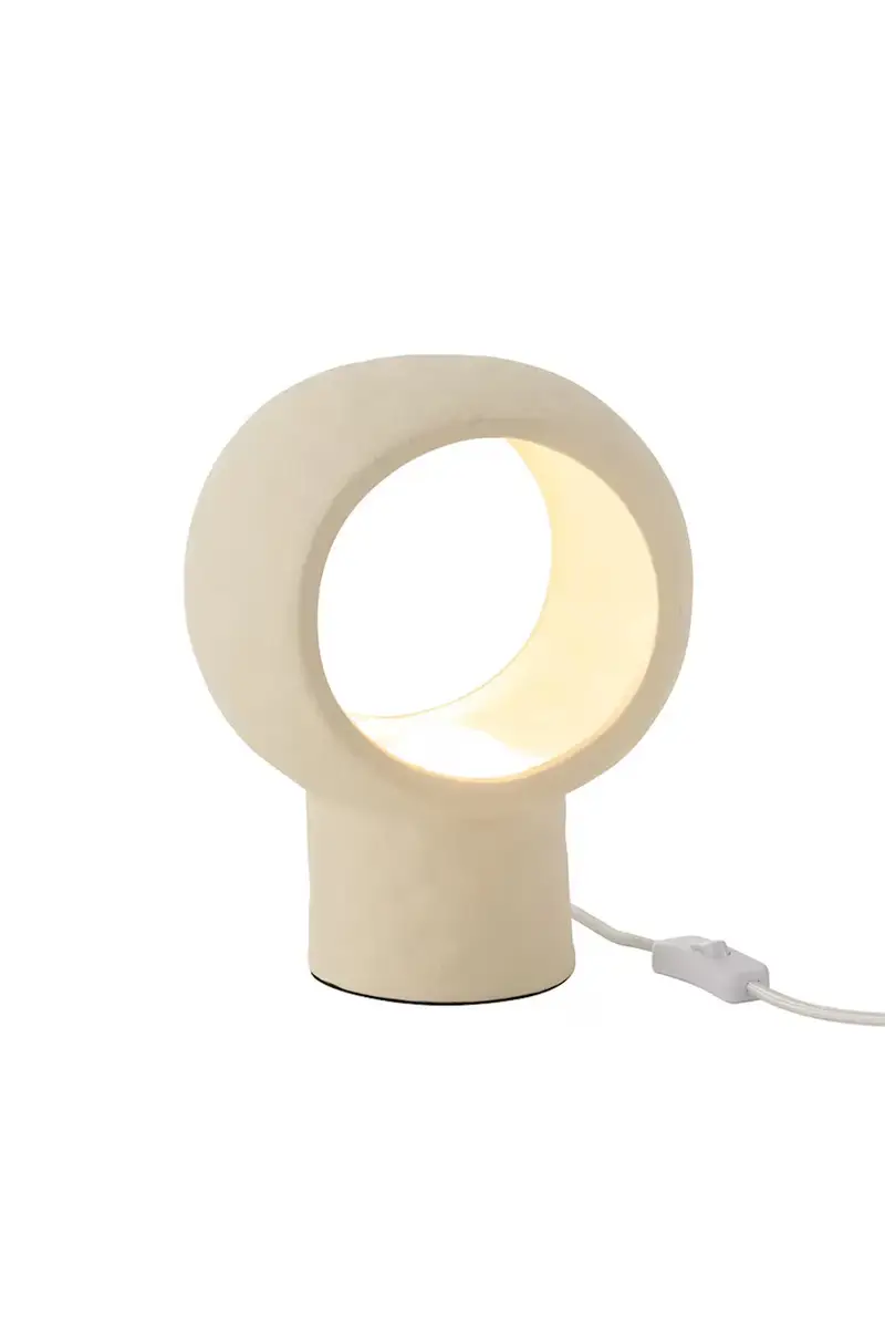 lampada da tavolo colore beige