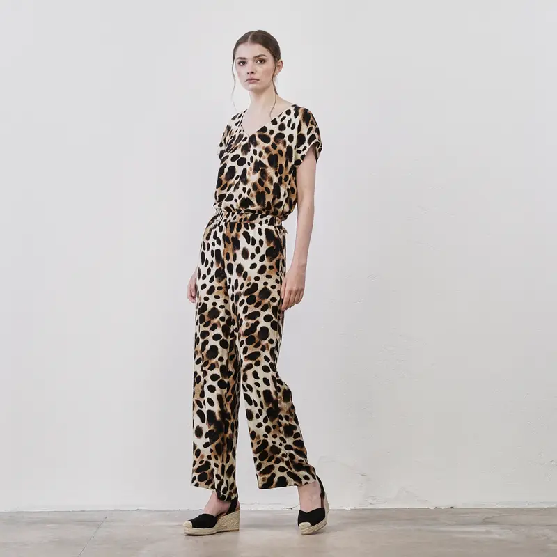 Pantaloni lunghi morbidi marroni in fantasia animalier