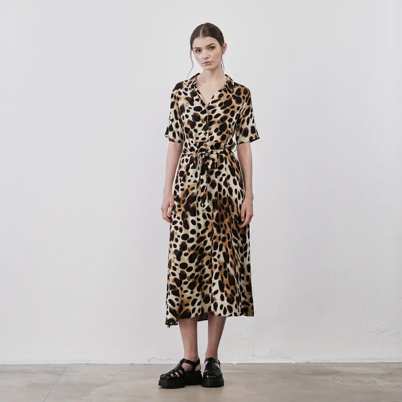 Vestito midi nero e marrone da donna in stampa animalier con fusciacca