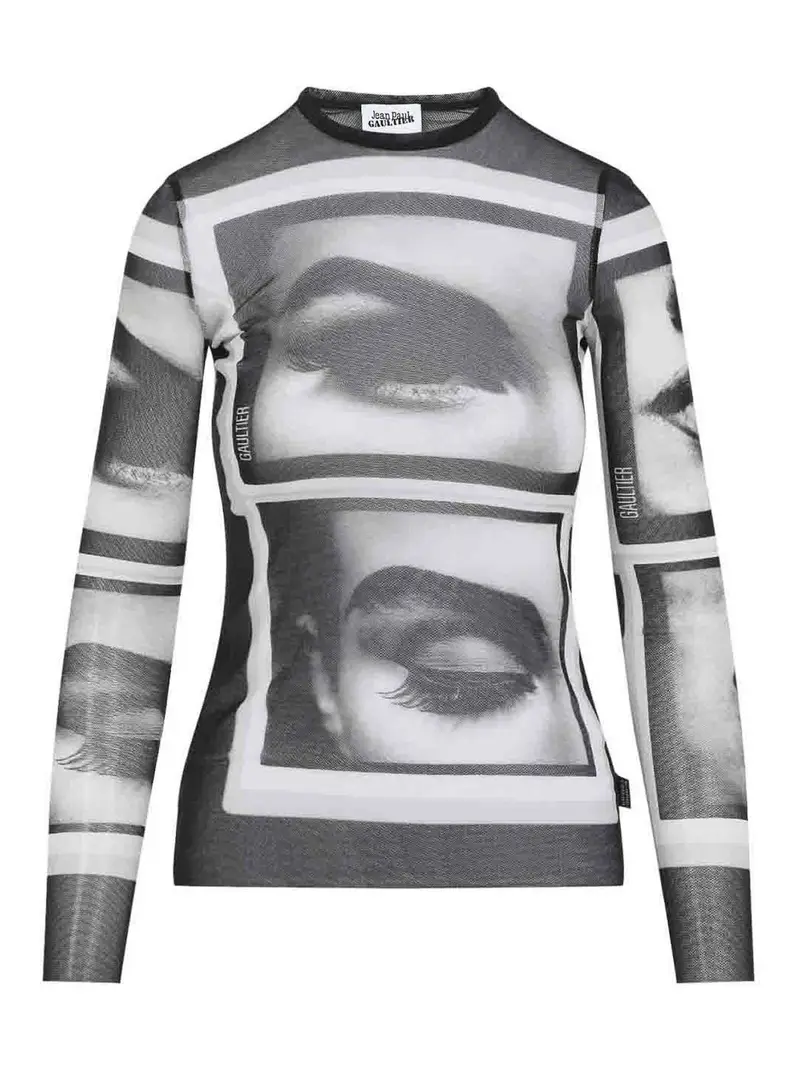 Occhi E Labbra In Alto Nero