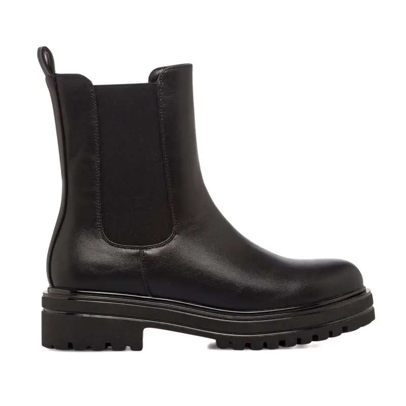 Chelsea neri bassi da donna con suola in gomma