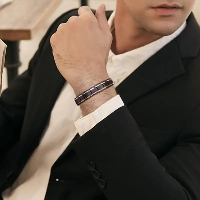 JFUME Braccialetto magnetico uomo e donna placcato in oro 18K con braccialetto in acciaio inossidabile nero PVD e miniatura 3