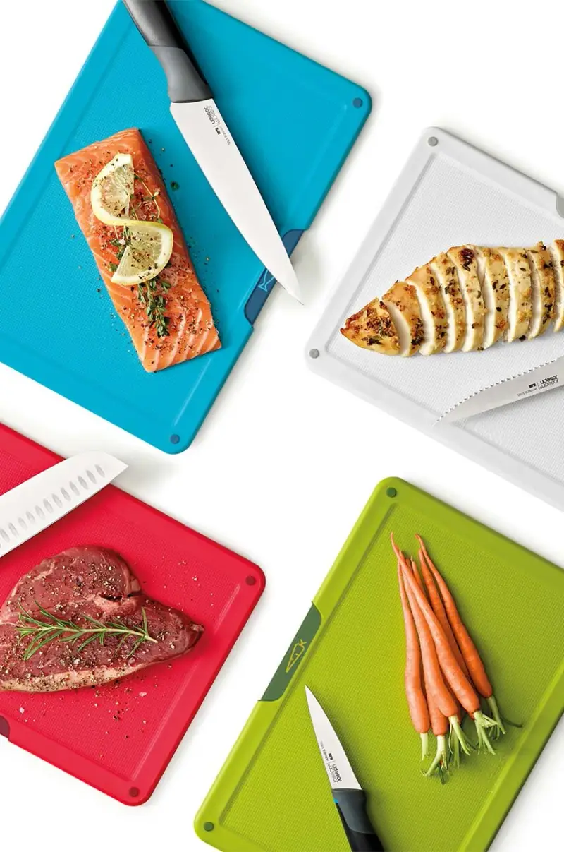 un set di tavole e coltelli in un organizer Folio pacco da 9 Multicolore miniatura 3