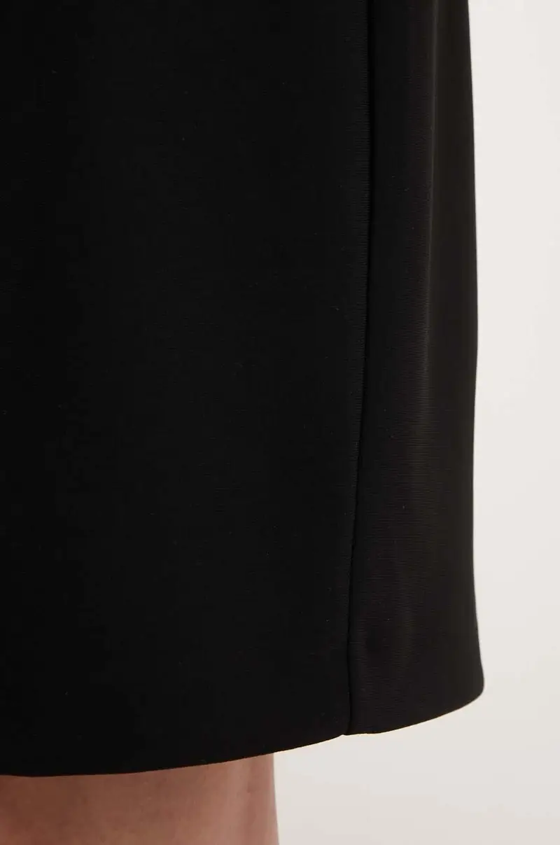 gonna colore nero 153071 miniatura 4