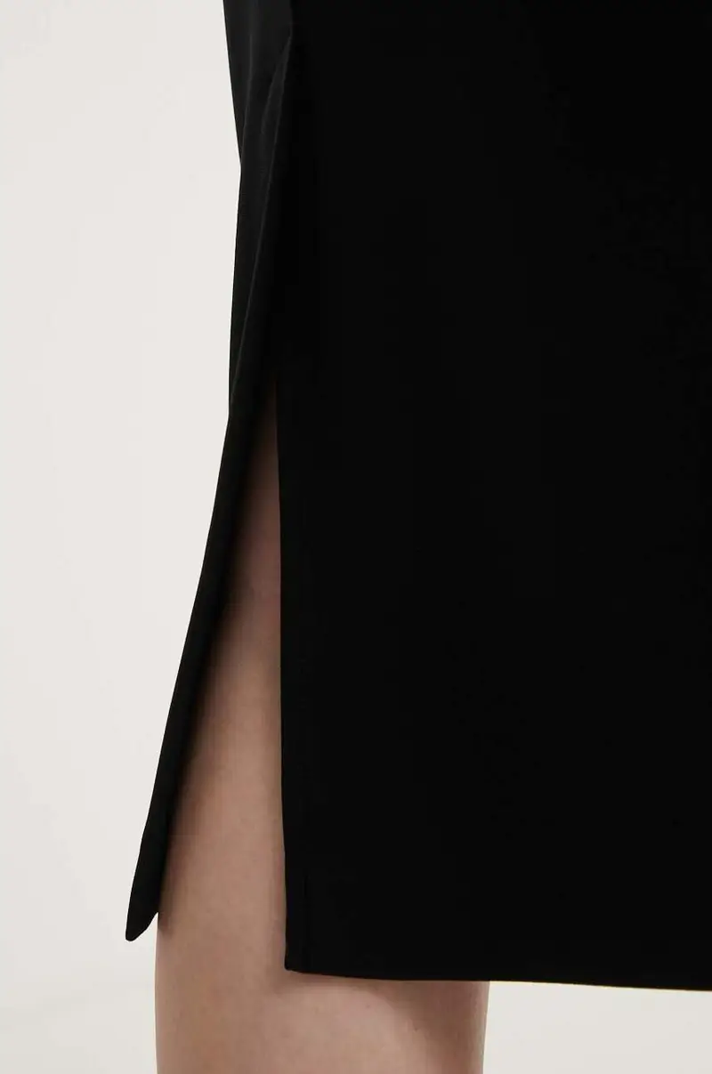 gonna colore nero 163083 miniatura 4