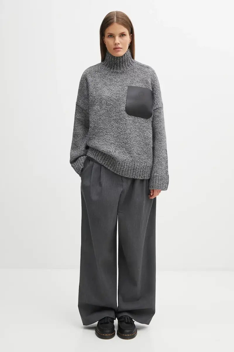 maglione con lana Leather Patch Pocket colore grigio KW1292.YN0367 miniatura 5