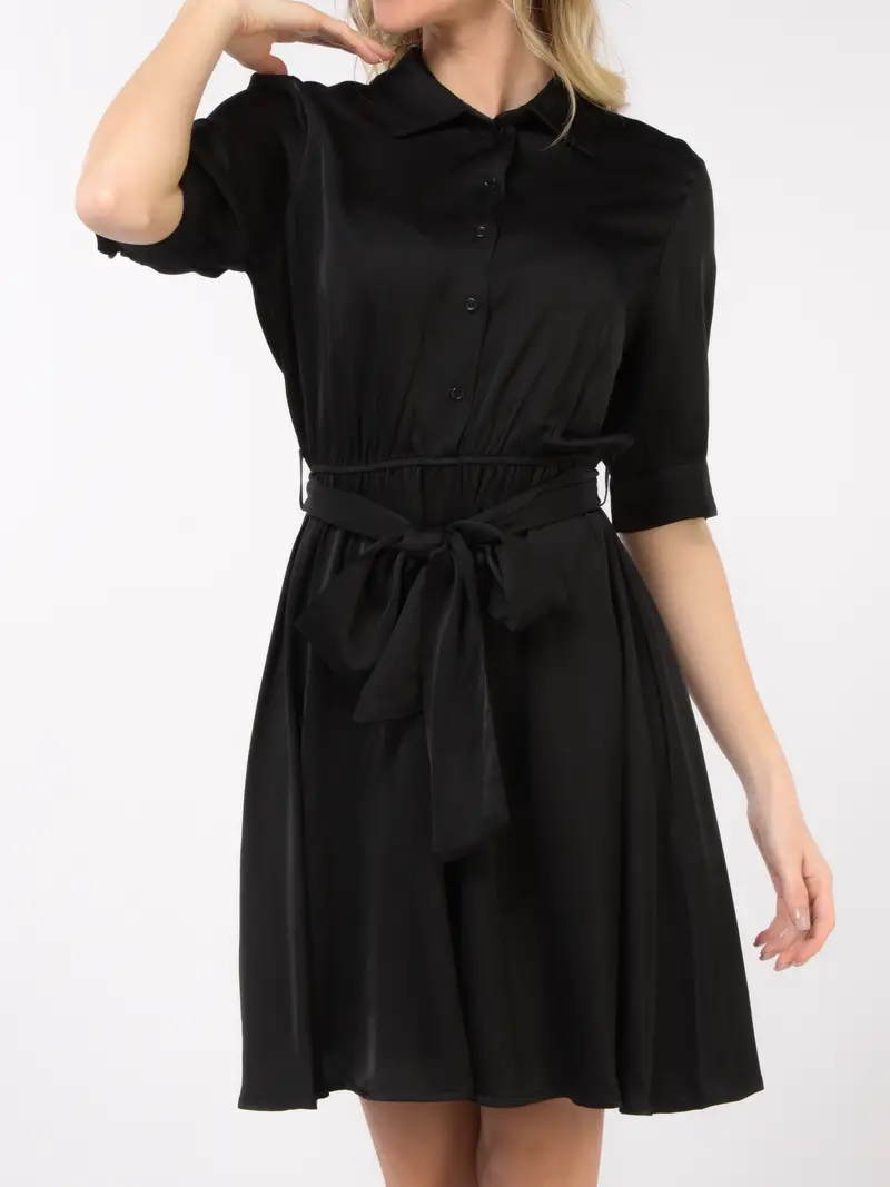 abito corto da donna Kaos effetto raso con fusciacca NERO