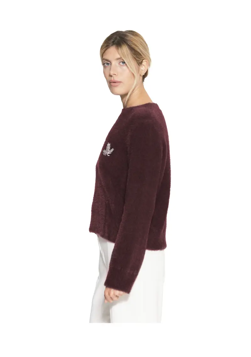 Kaos Maglione Donna Bordeaux in Eco-Fur con Spilla Gioiello miniatura 3