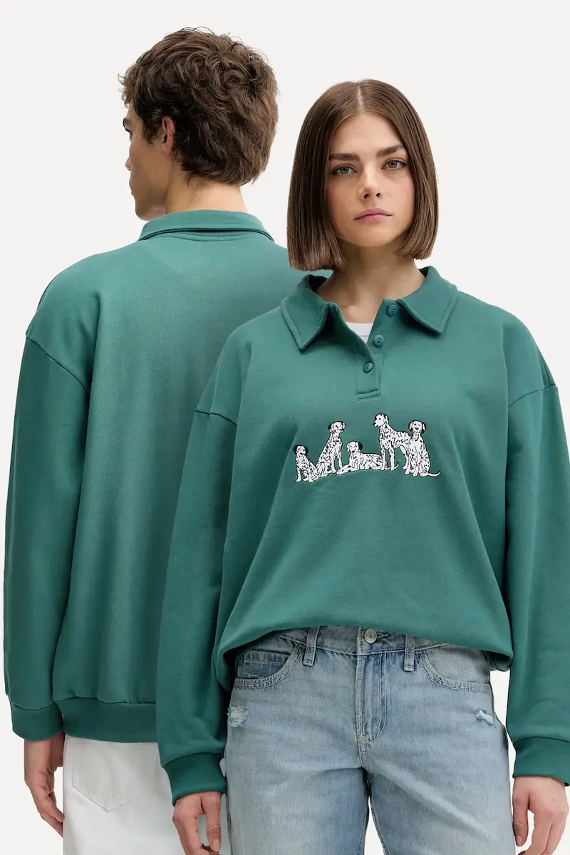 felpa colore verde con applicazione AR006-01-M002