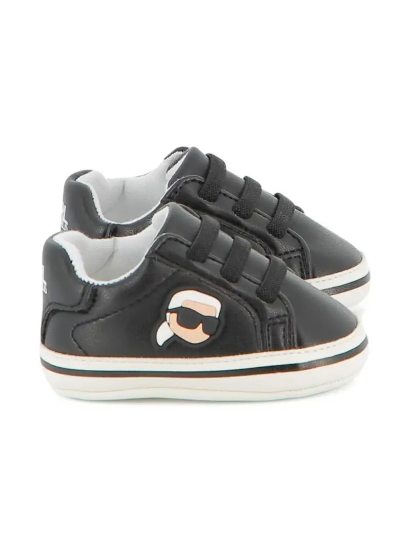 Sneakers con Logo e Lacci Elasticizzati Nero