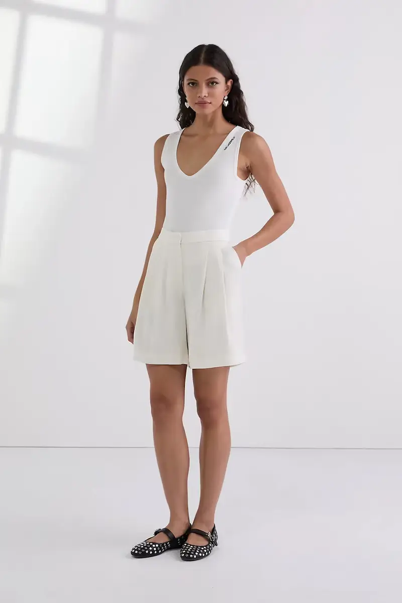 pantaloncini donna colore beige A3W10097