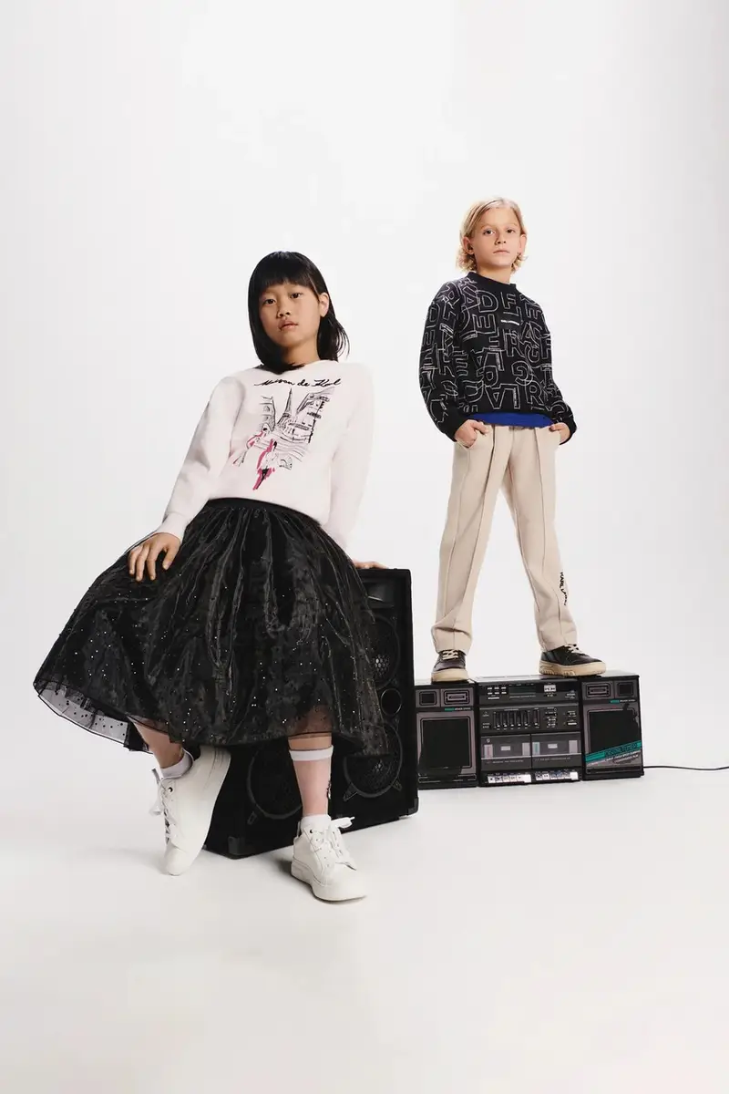 pantaloni tuta bambino/a colore beige con applicazione Z30633 miniatura 5