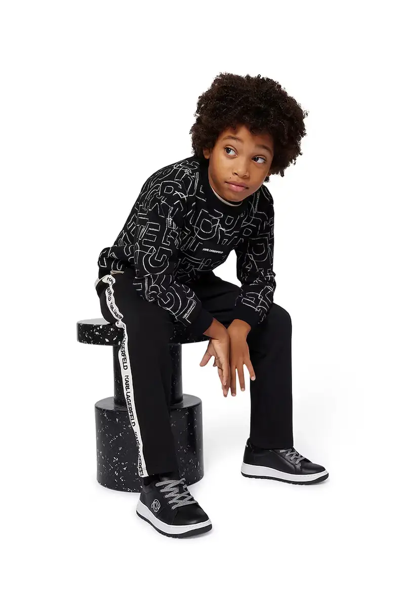 pantaloni tuta bambino/a colore nero con applicazione Z30628