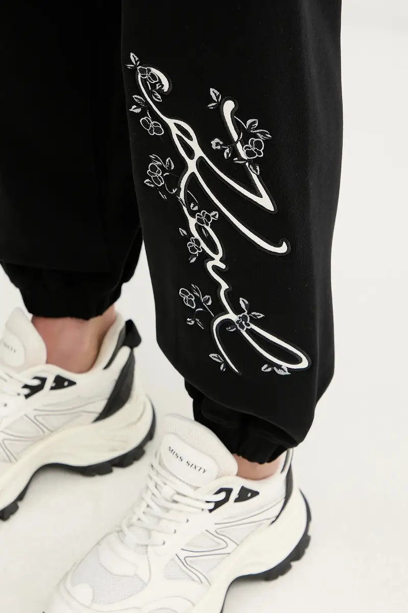 pantaloni tuta donna colore nero con applicazione A3W10009 miniatura 4